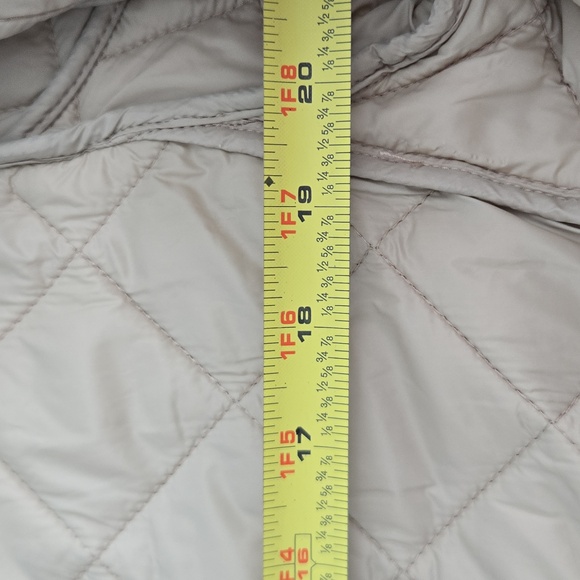 Woman Tan Quilted Coat - Picture 5 of 7